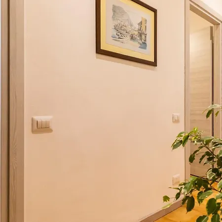Apartment Casa Zara - Metro Lines