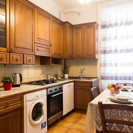 Casa Zara - Metro Lines Apartment Milan